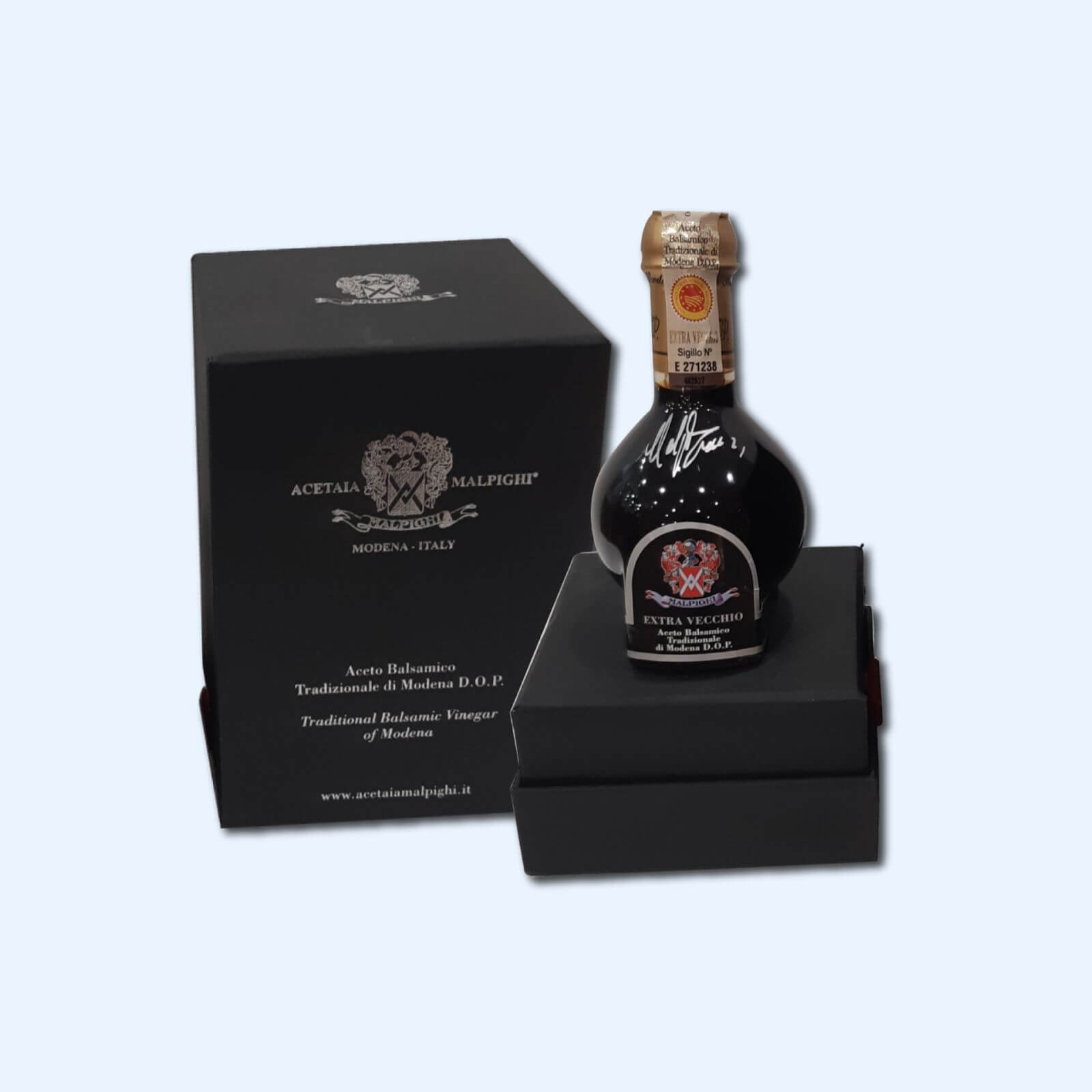 Balsamic vinegar from Modena extra vecchio special packaging available at da Caio food shop in Bellagio